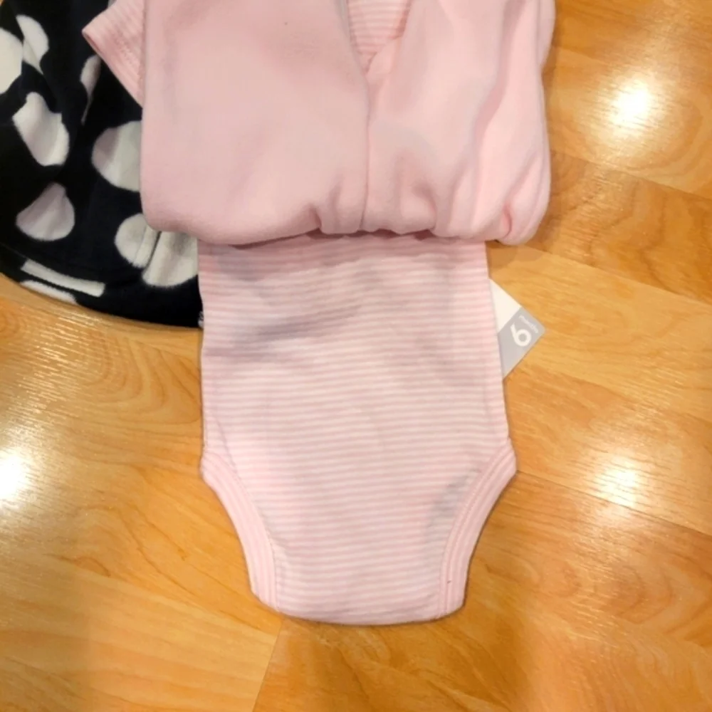 3 PIECE CARTER'S BABY GIRL ONESIE FLEECE PANTS FLEECE COAT SET SIZE 6 months new